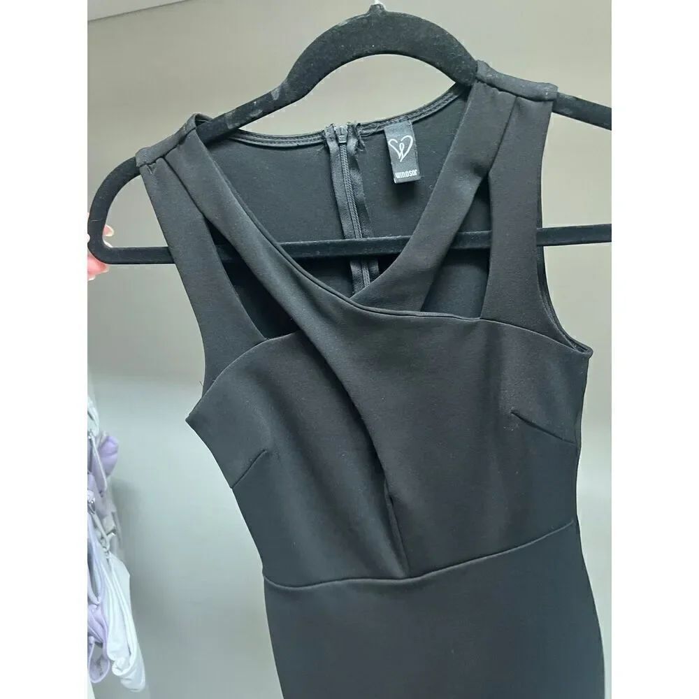Windsor Neoprene Sleeveless Cut-Out Detail Black Sheath Midi Dress XS